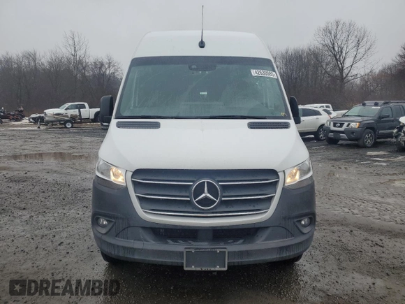 2023 Mercedes-Benz Sprinter Cargo Cargo with VIN W1Y4NDHY1PT138980, listed as a Copart auction lot 42630085 with 18,119 mi miles and Salvage Title. Bid and sale history available at DreamBid. Image 5.