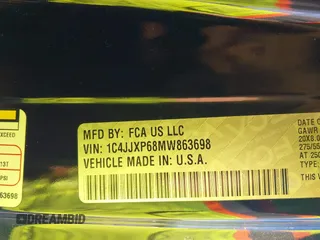 2021 Jeep Wrangler Unlimited Sahara z VIN 1C4JJXP68MW863698, wystawiony jako IAAI lot #41615738 z przebiegiem Nie podano mil oraz . Historia ofert i sprzedaży dostępna na DreamBid. Obrazek 9.
