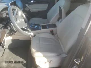2020 Audi Q5 Premium Plus z VIN WA1BNAFY1L2041348, wystawiony jako Copart lot #54610025 z przebiegiem 59 132 mil mil oraz Szkoda całkowita • Salvage title. Historia ofert i sprzedaży dostępna na DreamBid. Obrazek 7.