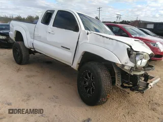 2012 Toyota Tacoma with VIN 5TFUU4EN8CX034202, listed as a IAAI auction lot 41117523 with 179,446 mi miles. Bid and sale history available at carsss.com. Image 1.