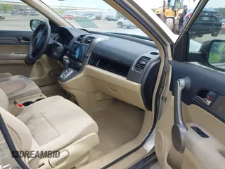 2008 Honda CR-V LX z VIN JHLRE38398C031592, wystawiony jako IAAI lot #42383888 z przebiegiem 247 121 mil mil oraz . Historia ofert i sprzedaży dostępna na DreamBid. Obrazek 5.