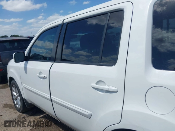 2012 Honda Pilot EX-L with VIN 5FNYF3H52CB023756, listed as a IAAI auction lot 41819122 with 177,946 mi miles. Bid and sale history available at carsss.com. Image 14.