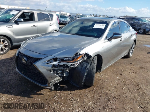 2019 Lexus ES with VIN 58ABZ1B17KU030705, listed as a IAAI auction lot 41754152 with 41,069 mi miles. Bid and sale history available at carsss.com. Image 2.