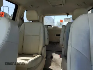 2010 Volkswagen Routan SE z VIN 2V4RW3D1XAR333426, wystawiony jako Copart lot #52891685 z przebiegiem 142 051 mil mil oraz Szkoda całkowita • Salvage title. Historia ofert i sprzedaży dostępna na DreamBid. Obrazek 10.