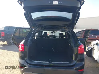 2018 BMW X1 sDrive28i with VIN WBXHU7C30J5L04913, listed as a IAAI auction lot 41755344 with 101,867 mi miles. Bid and sale history available at carsss.com. Image 21.