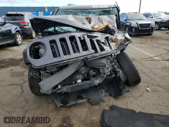 2017 Jeep Patriot Latitude with VIN 1C4NJPFB9HD184301, listed as a Copart auction lot 72726194 with Not Provided miles and Salvage Title. Bid and sale history available at DreamBid. Image 5.