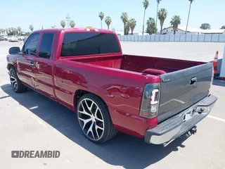 2004 Chevrolet Silverado 1500 LS with VIN 2GCEC19T341312050, listed as a IAAI auction lot 42206942 with 192,788 mi miles and . Bid and sale history available at DreamBid. Image 3.