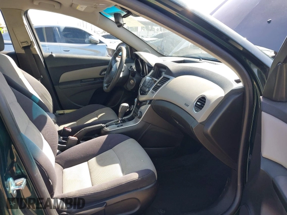 2014 Chevrolet Cruze LS with VIN 1G1PA5SG3E7123222, listed as a IAAI auction lot 42106447 with 121,072 mi miles and . Bid and sale history available at DreamBid. Image 5.