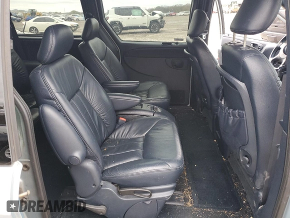 2001 Chrysler Town & Country LXi with VIN 2C8GT54L81R393453, listed as a Copart auction lot 80451654 with 112,926 mi miles and Salvage Title. Bid and sale history available at DreamBid. Image 11.