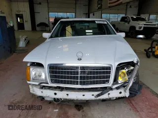 1992 Mercedes-Benz S 320 z VIN WDBGA32E4NA019320, wystawiony jako Copart lot #55062305 z przebiegiem 163 212 mil mil oraz Szkoda całkowita • Salvage title. Historia ofert i sprzedaży dostępna na DreamBid. Obrazek 5.