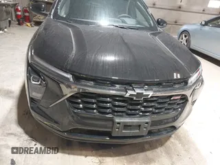 2025 Chevrolet Trax 2RS with VIN KL77LJEP7SC149778, listed as a IAAI auction lot 41917438 with 724 mi miles. Bid and sale history available at carsss.com. Image 12.