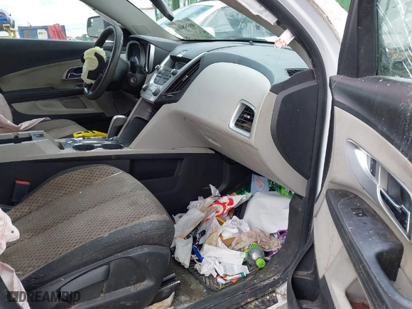 2014 Chevrolet Equinox LS with VIN 2GNALAEK6E6105269, listed as a IAAI auction lot 40358416 with 194,280 mi miles. Bid and sale history available at carsss.com. Image 5.