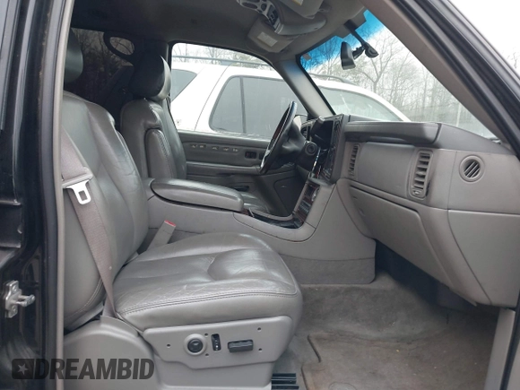 2005 Cadillac Escalade ESV z VIN 3GYFK66N15G177423, wystawiony jako IAAI lot #41806325 z przebiegiem 219 994 mil mil oraz . Historia ofert i sprzedaży dostępna na DreamBid. Obrazek 5.