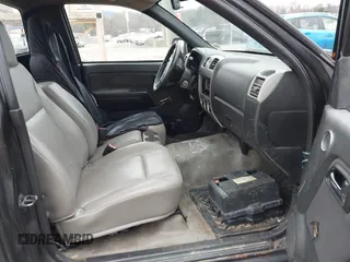 2010 Chevrolet Colorado Work Truck with VIN 1GCCSBD90A8114465, listed as a IAAI auction lot 40893702 with 315,905 mi miles. Bid and sale history available at carsss.com. Image 5.