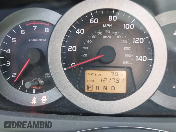 2007 Toyota RAV4 with VIN JTMBK33V976014286, listed as a IAAI auction lot 41568927 with 121,791 mi miles. Bid and sale history available at carsss.com. Image 7.