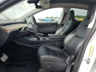 2022 Tesla Model Y Performance с VIN 7SAYGDEF4NF403784, выставлен на аукционе Copart как лот 53392595 с пробегом 51 023 миль миль и Списание • Salvage title. История ставок и продаж доступна на DreamBid. Изображение 7.