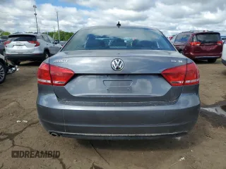 2015 Volkswagen Passat SE z VIN 1VWBV7A38FC030038, wystawiony jako Copart lot #58314365 z przebiegiem 121 533 mil mil oraz Czysty tytuł • Clean title. Historia ofert i sprzedaży dostępna na DreamBid. Obrazek 6.