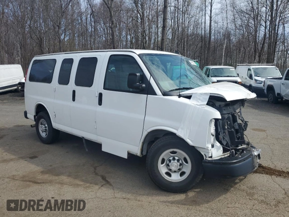 2016 Chevrolet Express Cargo with VIN 1GCWGAFFXG1170085, listed as a Copart auction lot 44425025 with 34,880 mi miles and Salvage title. Bid and sale history available at DreamBid. Image 4.