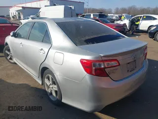 2012 Toyota Camry L with VIN 4T1BF1FK8CU075740, listed as a IAAI auction lot 41412392 with 330,907 mi miles. Bid and sale history available at carsss.com. Image 3.