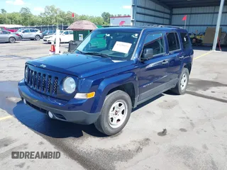 2016 Jeep Patriot Sport z VIN 1C4NJPBA3GD678553, wystawiony jako IAAI lot #42339973 z przebiegiem 271 126 mil mil oraz . Historia ofert i sprzedaży dostępna na DreamBid. Obrazek 2.