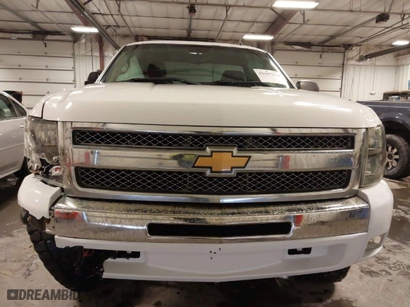 2013 Chevrolet Silverado 1500 LT with VIN 1GCNKSE02DZ169359, listed as a IAAI auction lot 41607634 with 215,431 mi miles. Bid and sale history available at carsss.com. Image 13.