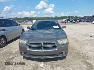 2014 Dodge Charger Police z VIN 2C3CDXAT8EH186106, wystawiony jako IAAI lot #42360605 z przebiegiem 126 794 mil mil oraz . Historia ofert i sprzedaży dostępna na DreamBid. Obrazek 11.