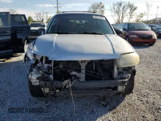 2007 Ford Escape Limited with VIN 1FMYU04187KA40993, listed as a Copart auction lot 88273655 with 209,209 mi miles and Salvage title. Bid and sale history available at DreamBid. Image 5.