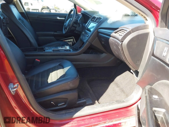 2018 Ford Fusion SE with VIN 3FA6P0LU6JR260804, listed as a IAAI auction lot 41701138 with 94,410 mi miles and . Bid and sale history available at DreamBid. Image 5.