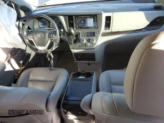 2019 Toyota Sienna XLE Auto Access Seat with VIN 5TDYZ3DC1KS019056, listed as a Copart auction lot 47094125 with 64,746 mi miles and Salvage Title. Bid and sale history available at carsss.com. Image 8.