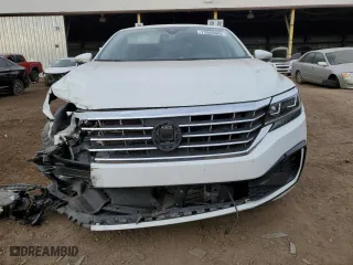 2020 Volkswagen Passat 2.0T R-Line with VIN 1VWMA7A31LC009063, listed as a Copart auction lot 72669402 with 52,818 mi miles. Bid and sale history available at carsss.com. Image 5.