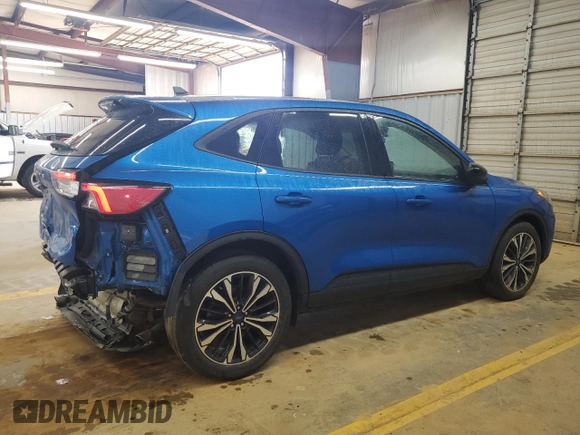 2021 Ford Escape SE with VIN 1FMCU0G61MUB00873, listed as a Copart auction lot 60718995 with 96,502 mi miles and Salvage title. Bid and sale history available at DreamBid. Image 3.