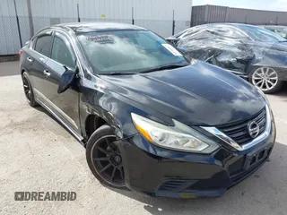 2016 Nissan Altima SR with VIN 1N4AL3AP2GC142213, listed as a IAAI auction lot 41946863 with 100,858 mi miles and . Bid and sale history available at carsss.com. Image 6.