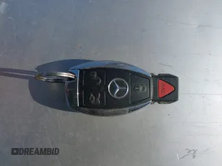 2013 Mercedes-Benz E 350 Luxury z VIN WDDHF5KB0DA745639, wystawiony jako IAAI lot #42407026 z przebiegiem 305 400 mil mil oraz . Historia ofert i sprzedaży dostępna na DreamBid. Obrazek 11.