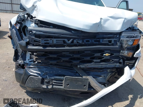 2024 Chevrolet Silverado 1500 with VIN 3GCPDAEK8RG154919, listed as a IAAI auction lot 40178946 with 2,911 mi miles and . Bid and sale history available at DreamBid. Image 6.