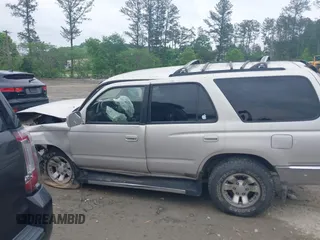 2000 Toyota 4Runner SR5 с VIN JT3GN86R1Y0139431, выставлен на аукционе IAAI как лот 42103546 с пробегом 376 600 миль миль и . История ставок и продаж доступна на DreamBid. Изображение 14.