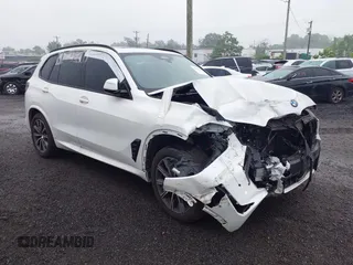 2025 BMW X5 xDrive40i with VIN 5UX23EU07S9W27931, listed as a IAAI auction lot 40025010 with 7,721 mi miles and . Bid and sale history available at DreamBid. Image 1.