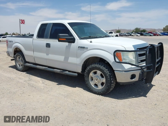 2014 Ford F-150 XL z VIN 1FTFX1EF5EKE66124, wystawiony jako IAAI lot #42256807 z przebiegiem 211 614 mil mil oraz . Historia ofert i sprzedaży dostępna na DreamBid. Obrazek 13.