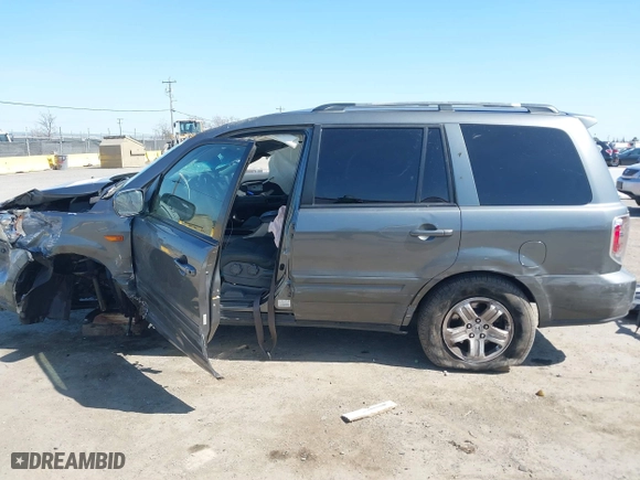 2008 Honda Pilot VP with VIN 5FNYF28298B005049, listed as a IAAI auction lot 41778449 with 139,505 mi miles. Bid and sale history available at carsss.com. Image 15.