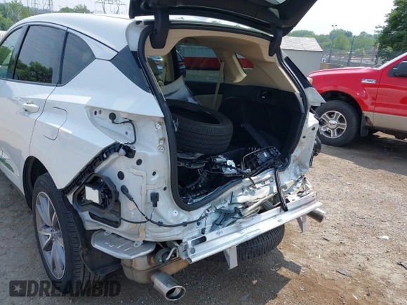 2021 Acura RDX Technology with VIN 5J8TC2H52ML041378, listed as a IAAI auction lot 42439784 with 31,975 mi miles and . Bid and sale history available at DreamBid. Image 6.