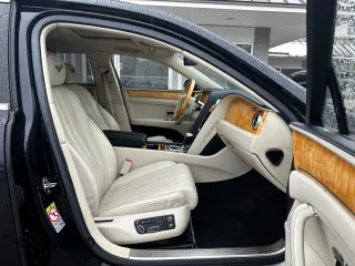 2014 Bentley Flying Spur with VIN SCBEC9ZA4EC092638, listed as a Copart auction lot 44058715 with 125,234 mi miles and Clean Title. Bid and sale history available at DreamBid. Image 5.