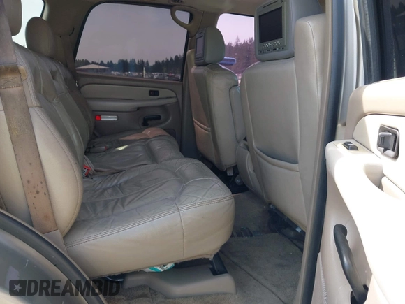 2001 Chevrolet Tahoe LS with VIN 1GNEK13T41J278818, listed as a IAAI auction lot 42125186 with 243,319 mi miles. Bid and sale history available at carsss.com. Image 8.