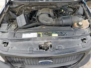 2002 Ford F-150 XL z VIN 1FTRX17W62KB68140, wystawiony jako Copart lot #54826645 z przebiegiem 259 227 mil mil oraz Szkoda całkowita • Salvage title. Historia ofert i sprzedaży dostępna na DreamBid. Obrazek 11.