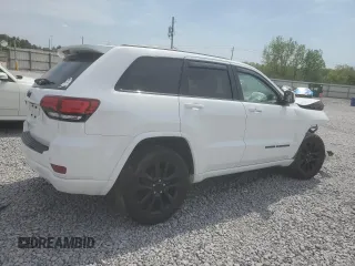 2017 Jeep Grand Cherokee Altitude z VIN 1C4RJFAG4HC909887, wystawiony jako Copart lot #50641215 z przebiegiem 69 185 mil mil oraz Szkoda całkowita • Salvage title. Historia ofert i sprzedaży dostępna na DreamBid. Obrazek 3.