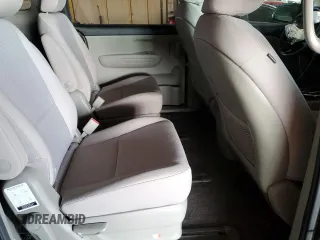 2019 Kia Sedona L with VIN KNDMA5C13K6559221, listed as a Copart auction lot 85486564 with 130,248 mi miles and Salvage Title. Bid and sale history available at carsss.com. Image 12.