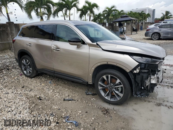 2023 Infiniti QX60 Luxe z VIN 5N1DL1FS9PC371847, wystawiony jako Copart lot #63471885 z przebiegiem 85 811 mil mil oraz Czysty tytuł • Clean title. Historia ofert i sprzedaży dostępna na DreamBid. Obrazek 4.