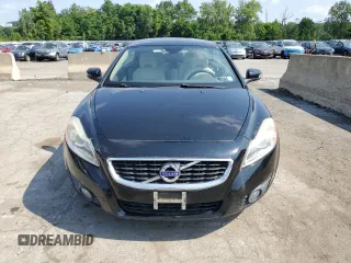 2011 Volvo C70 with VIN YV1672MC2BJ107998, listed as a Copart auction lot 65655675 with 122,882 mi miles and Clean title. Bid and sale history available at DreamBid. Image 5.