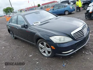 2010 Mercedes-Benz S 550 with VIN WDDNG8GB8AA328534, listed as a IAAI auction lot 42246844 with 221,107 mi miles and . Bid and sale history available at DreamBid. Image 1.