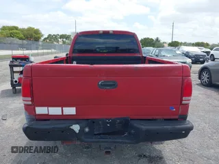 2002 Dodge Dakota Sport with VIN 1B7GL32X82S632091, listed as a IAAI auction lot 42091290 with 206,721 mi miles and . Bid and sale history available at carsss.com. Image 17.