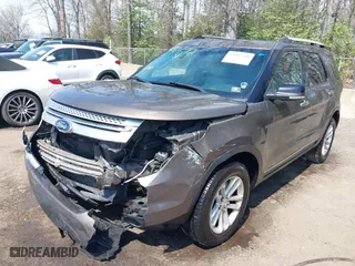 2015 Ford Explorer XLT with VIN 1FM5K8D84FGA99397, listed as a IAAI auction lot 41907540 with 166,254 mi miles. Bid and sale history available at carsss.com. Image 18.