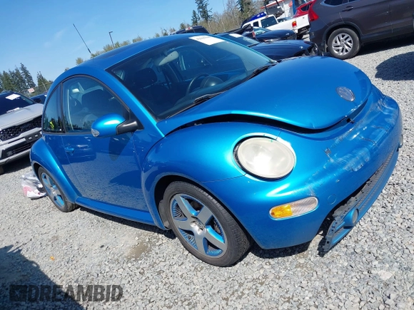 2004 Volkswagen New Beetle Coupe Satellite Blue with VIN 3VWGK31C14M420613, listed as a IAAI auction lot 42046048 with 117,274 mi miles. Bid and sale history available at carsss.com. Image 1.